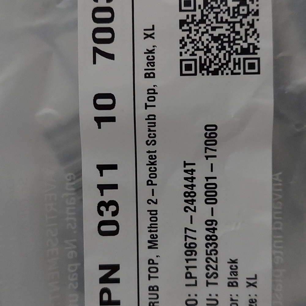 Fabletics Scrub - Method 2 Pocket Scrub Top Black… - image 5